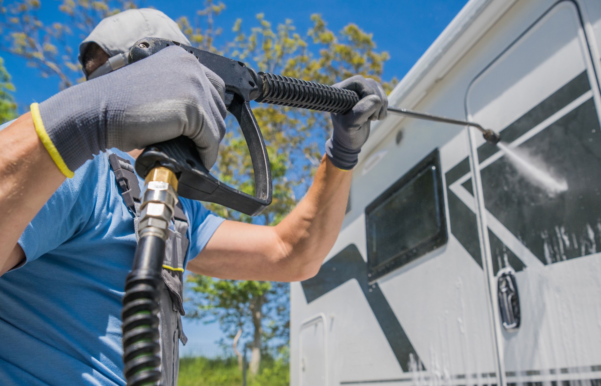 Powerful Pressure Washing of a Camper Van Motorhome RV